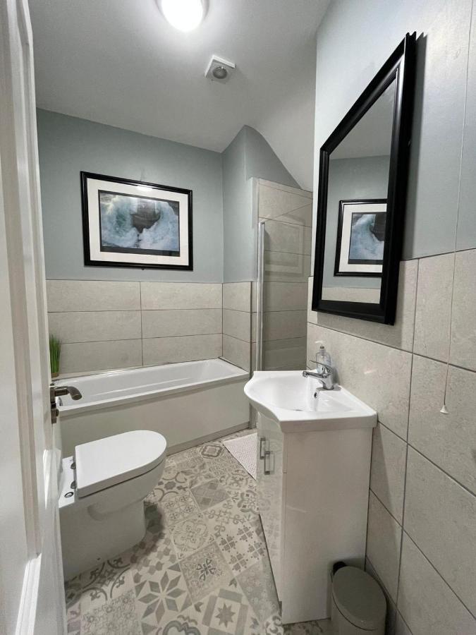 Tonn Ruray Sea View Luxury 2 Bed Apartment Dundrum Exterior foto